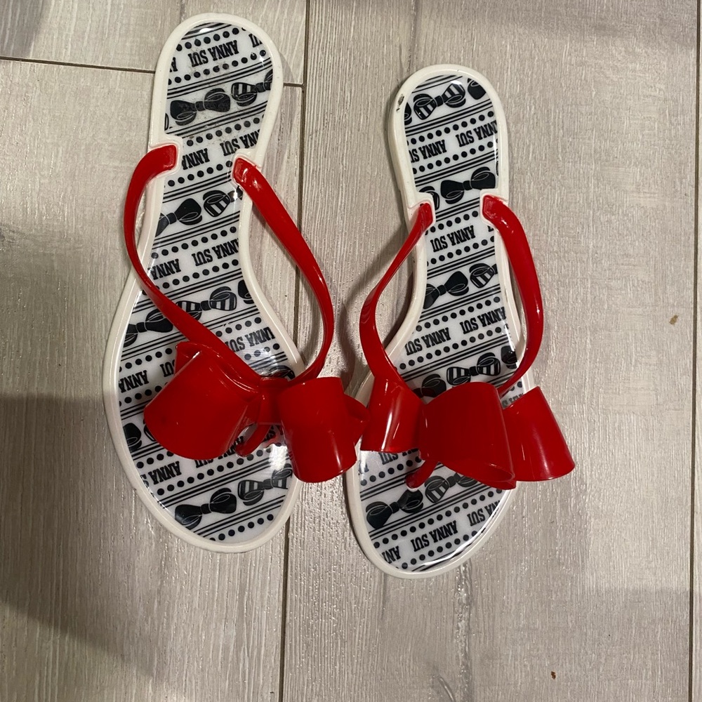 Anna Sui Red Bow rubber flip flops - NWT